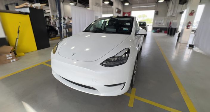Thumbnail: 2023 Tesla Model Y - 1