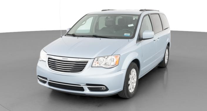 Thumbnail: 2016 Chrysler Town & Country - 1