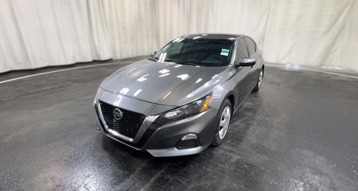 Thumbnail: 2022 Nissan Altima - 1