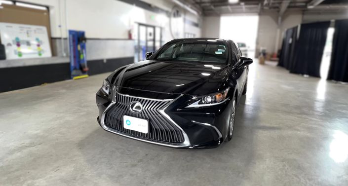 Thumbnail: 2020 Lexus ES - 1