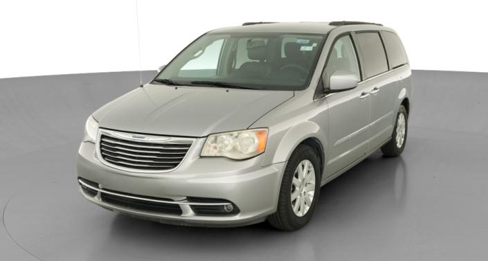 Thumbnail: 2016 Chrysler Town & Country - 1