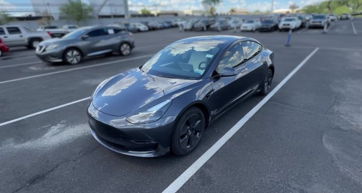 Thumbnail: 2022 Tesla Model 3 - 1