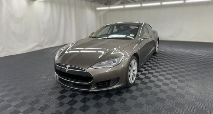 Thumbnail: 2015 Tesla Model S - 1
