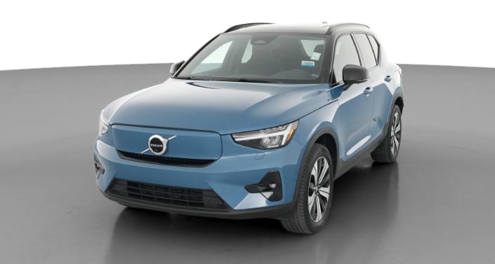 Thumbnail: 2023 Volvo XC40 - 1