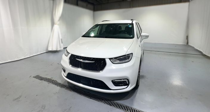 Thumbnail: 2021 Chrysler Pacifica - 1