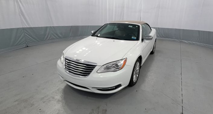Thumbnail: 2014 Chrysler 200 - 1