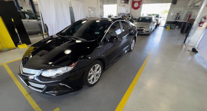 Thumbnail: 2018 Chevrolet Volt - 1