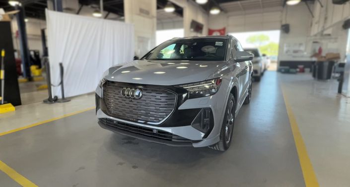 Thumbnail: 2023 Audi Q4 e-tron - 1