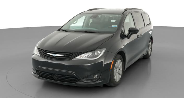 Thumbnail: 2018 Chrysler Pacifica - 1