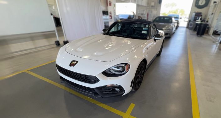 Thumbnail: 2020 Fiat 124 Spider - 1