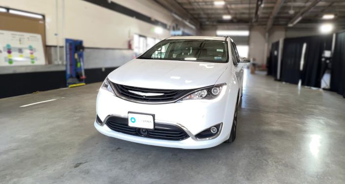 Thumbnail: 2018 Chrysler Pacifica - 1