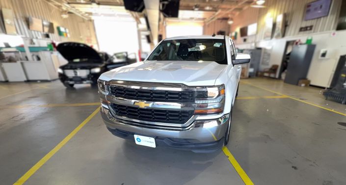 Thumbnail: 2018 Chevrolet Silverado 1500 - 1