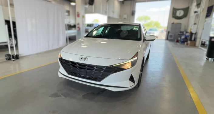 Thumbnail: 2023 Hyundai Elantra - 1