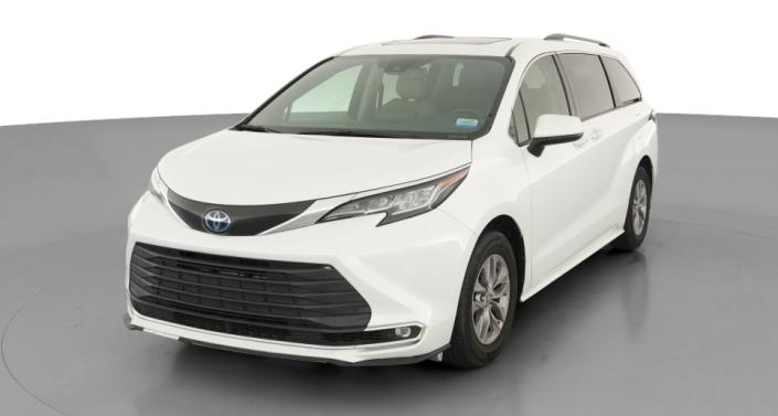 Thumbnail: 2022 Toyota Sienna - 1