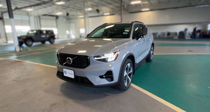 Thumbnail: 2024 Volvo XC40 - 1