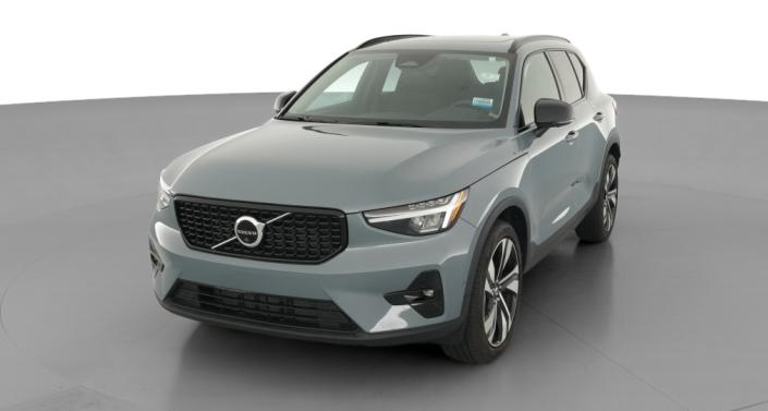 Thumbnail: 2023 Volvo XC40 - 1