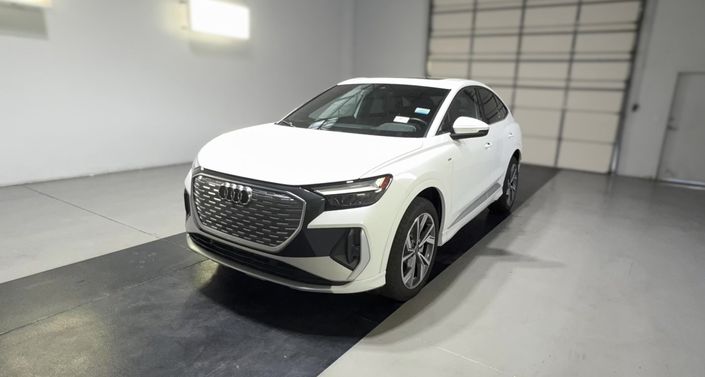 Thumbnail: 2024 Audi Q4 e-tron - 1