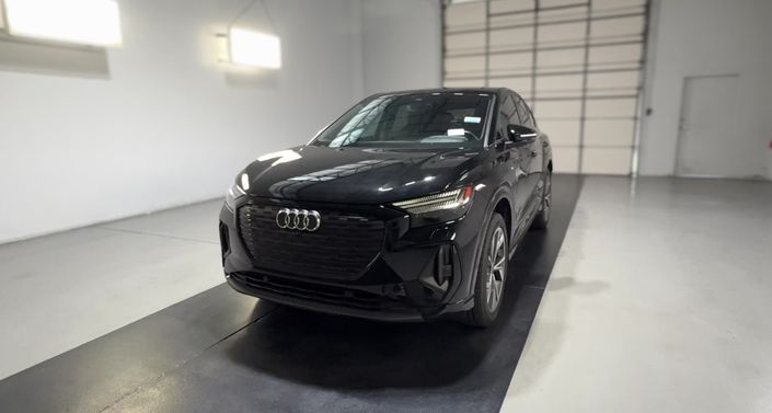 Thumbnail: 2024 Audi Q4 e-tron - 1