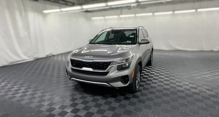 Thumbnail: 2022 Kia Seltos - 1