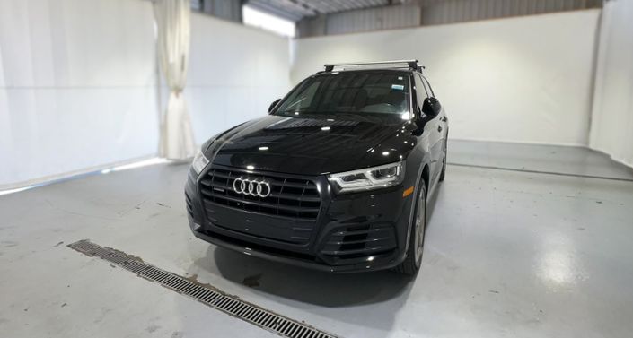 Thumbnail: 2020 Audi Q5 - 1