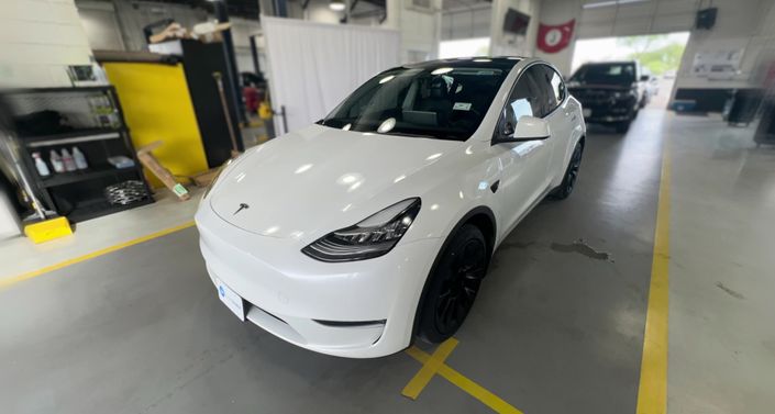 Thumbnail: 2022 Tesla Model Y - 1