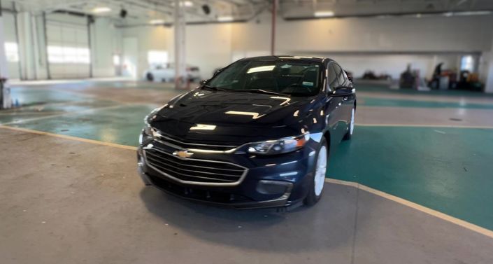 Thumbnail: 2017 Chevrolet Malibu - 1