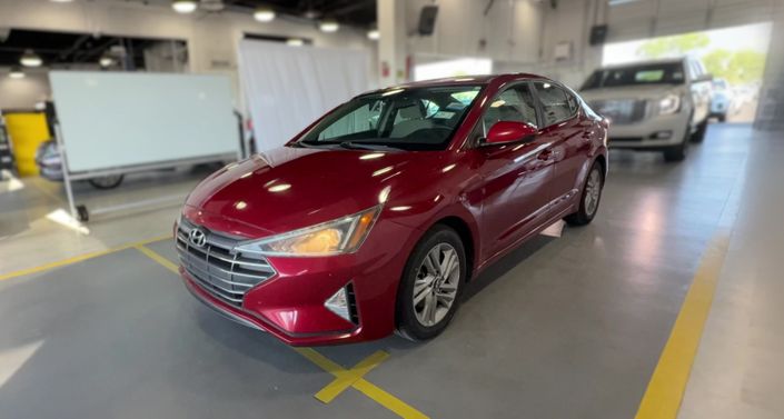 Thumbnail: 2019 Hyundai Elantra - 1