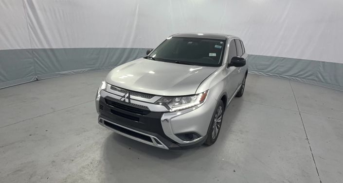 Thumbnail: 2019 Mitsubishi Outlander - 1