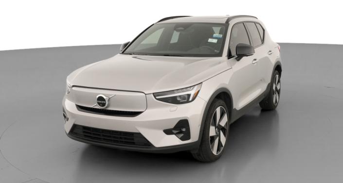 Thumbnail: 2023 Volvo XC40 - 1