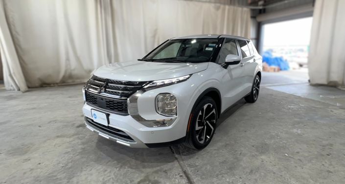 Thumbnail: 2024 Mitsubishi Outlander - 1