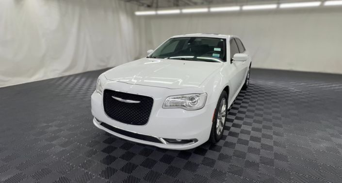 Thumbnail: 2017 Chrysler 300 - 1