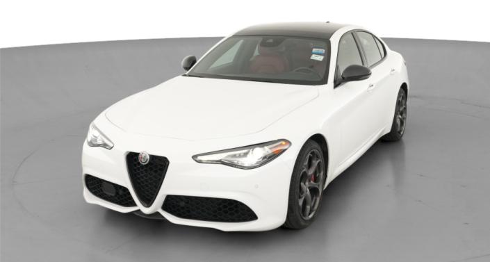 Thumbnail: 2020 Alfa Romeo Giulia - 1