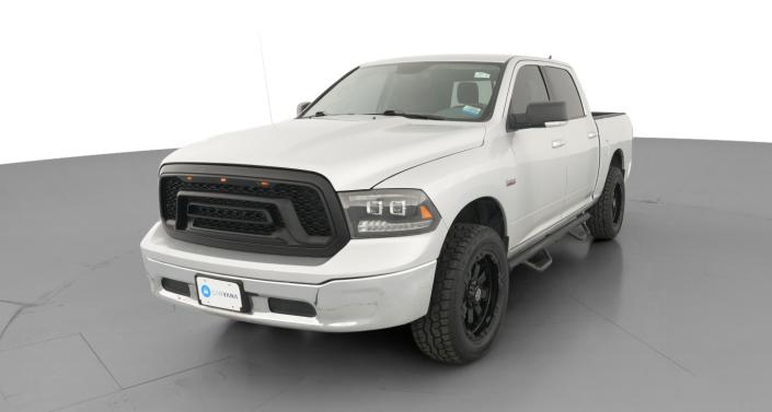 Thumbnail: 2019 RAM 1500 Classic - 1