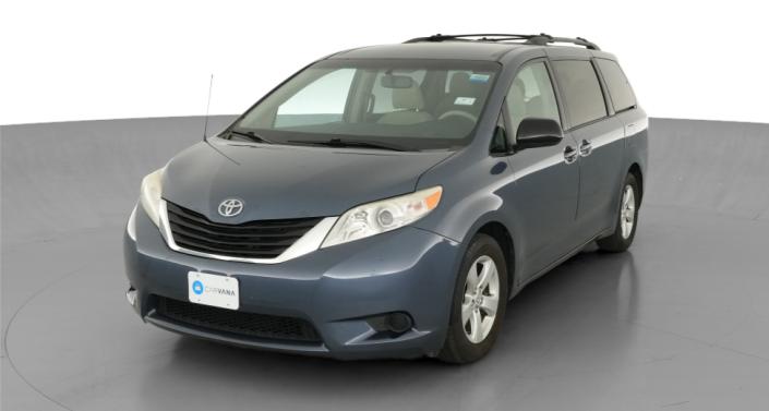 Thumbnail: 2013 Toyota Sienna - 1