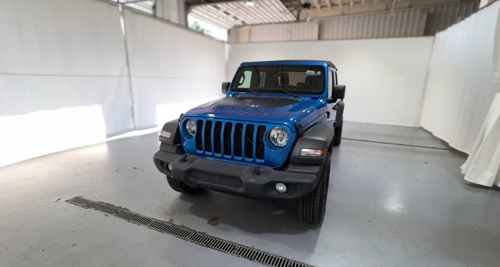 Thumbnail: 2021 Jeep Gladiator - 1