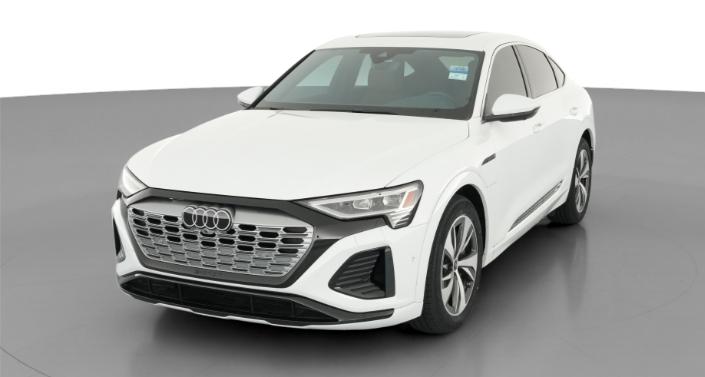 Thumbnail: 2024 Audi Q8 e-tron - 1