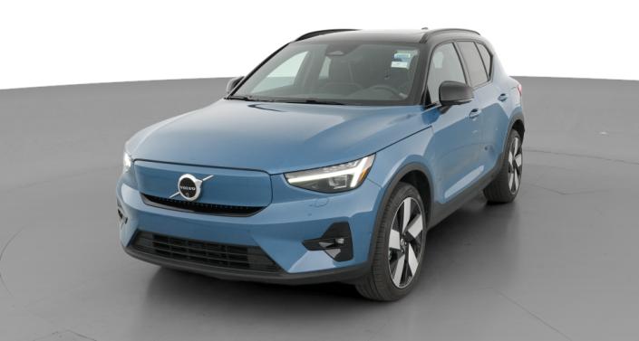 Thumbnail: 2024 Volvo XC40 - 1