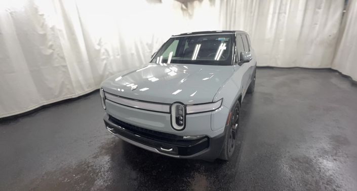Thumbnail: 2023 Rivian R1S - 1