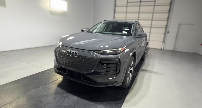Thumbnail: 2025 Audi Q6 e-tron - 1