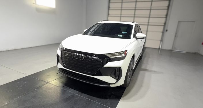 Thumbnail: 2024 Audi Q4 e-tron - 1