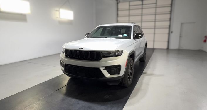 Thumbnail: 2024 Jeep Grand Cherokee - 1