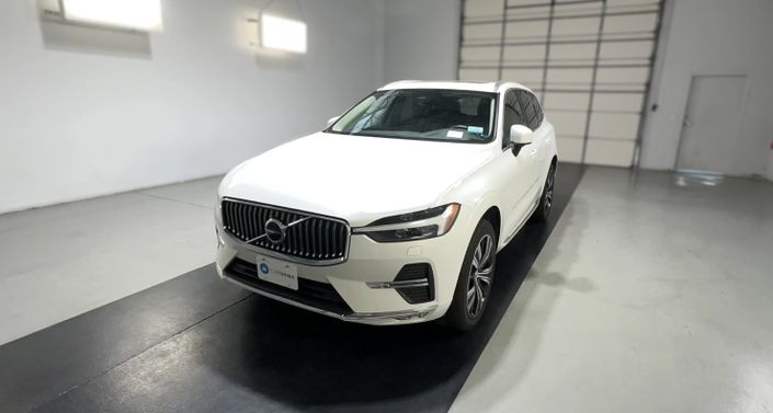 Thumbnail: 2022 Volvo XC60 - 1