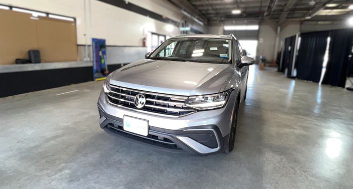 Thumbnail: 2024 Volkswagen Tiguan - 1