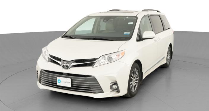 Thumbnail: 2018 Toyota Sienna - 1