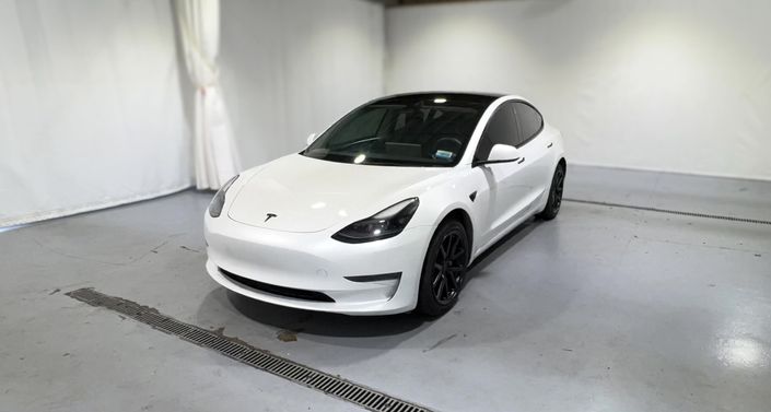Thumbnail: 2023 Tesla Model 3 - 1