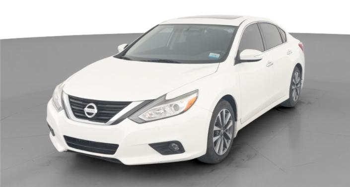 Thumbnail: 2017 Nissan Altima - 1