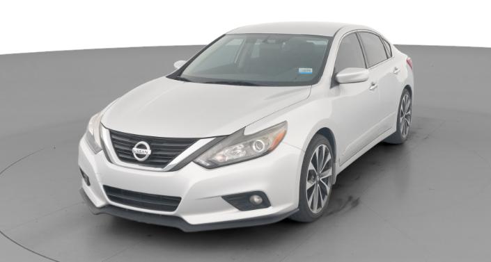 Thumbnail: 2016 Nissan Altima - 1