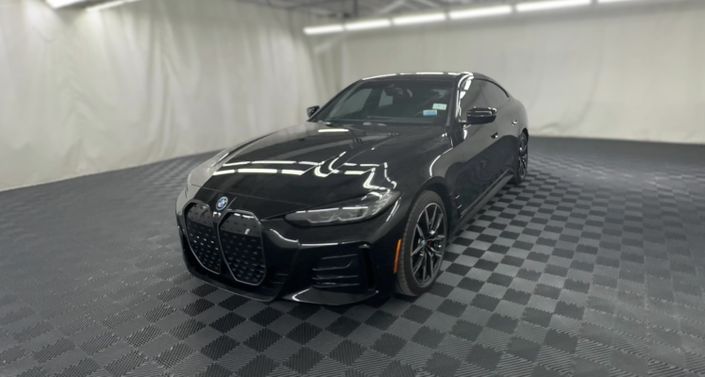 Thumbnail: 2023 BMW i4 - 1