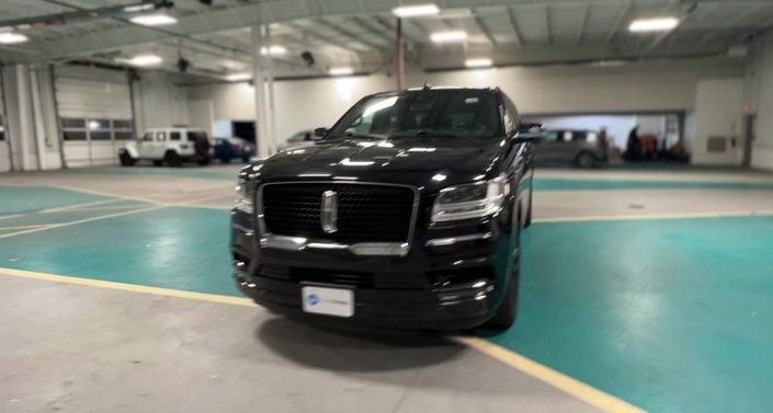 Thumbnail: 2021 Lincoln Navigator L - 1