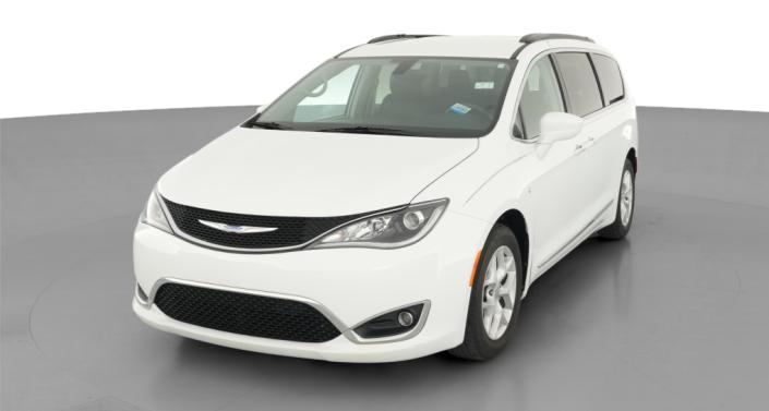 Thumbnail: 2017 Chrysler Pacifica - 1